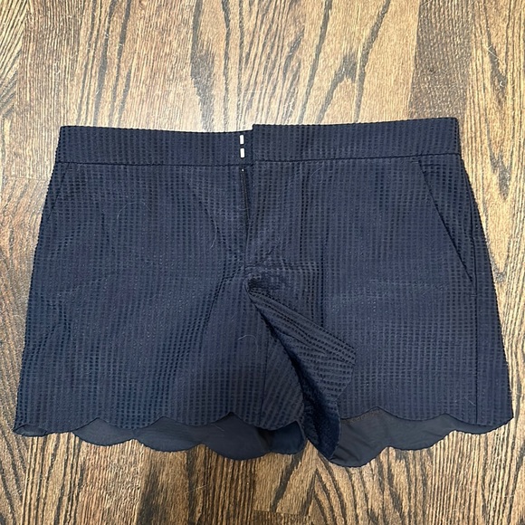 Club Monaco Scalloped Navy Shorts - Picture 1 of 3